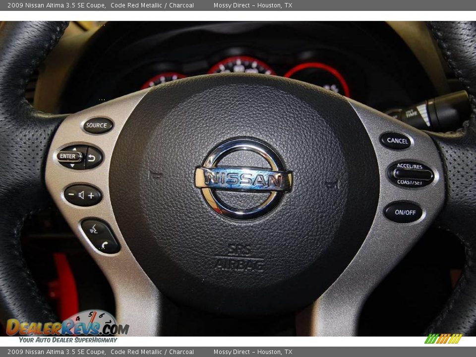 2009 Nissan Altima 3.5 SE Coupe Code Red Metallic / Charcoal Photo #27