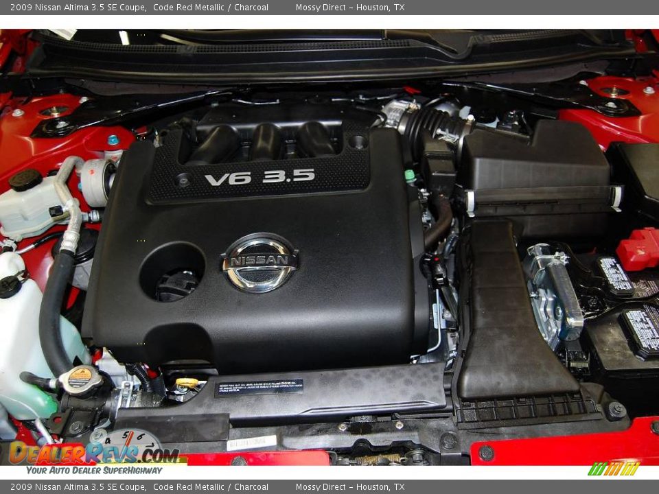 2009 Nissan Altima 3.5 SE Coupe Code Red Metallic / Charcoal Photo #29