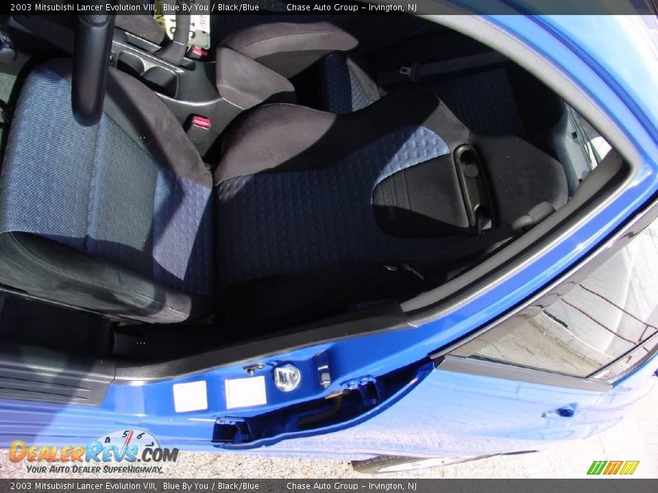 2003 Mitsubishi Lancer Evolution VIII Blue By You / Black/Blue Photo #32