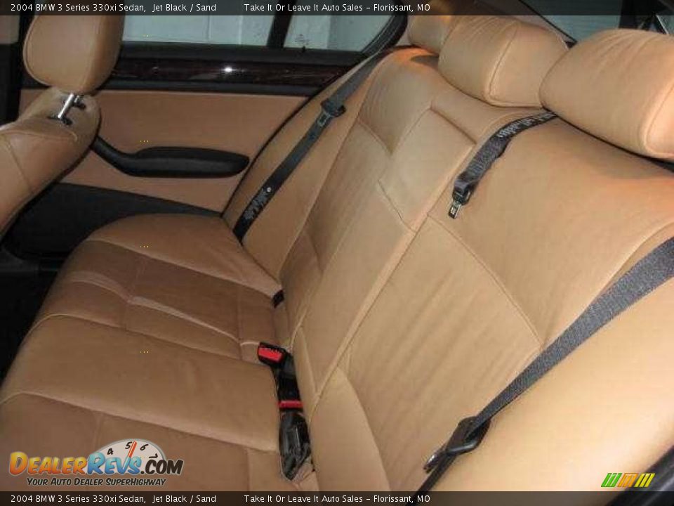 2004 BMW 3 Series 330xi Sedan Jet Black / Sand Photo #3