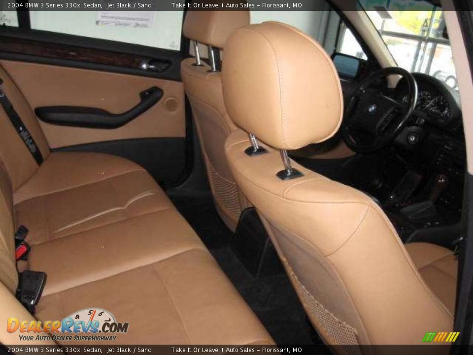 2004 BMW 3 Series 330xi Sedan Jet Black / Sand Photo #6
