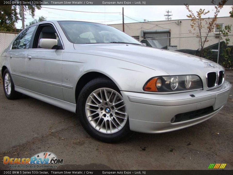 2002 BMW 5 Series 530i Sedan Titanium Silver Metallic / Grey Photo #2