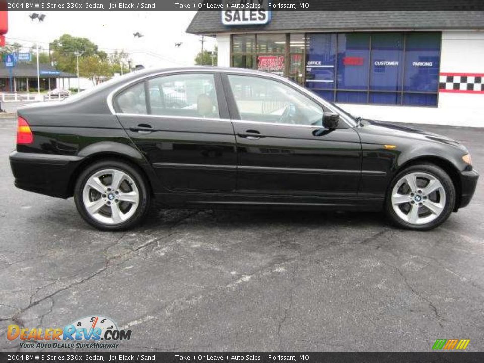 2004 BMW 3 Series 330xi Sedan Jet Black / Sand Photo #12
