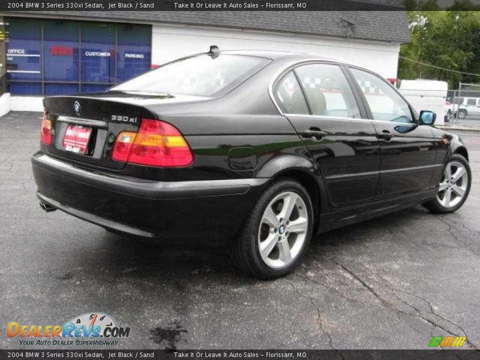 2004 BMW 3 Series 330xi Sedan Jet Black / Sand Photo #13