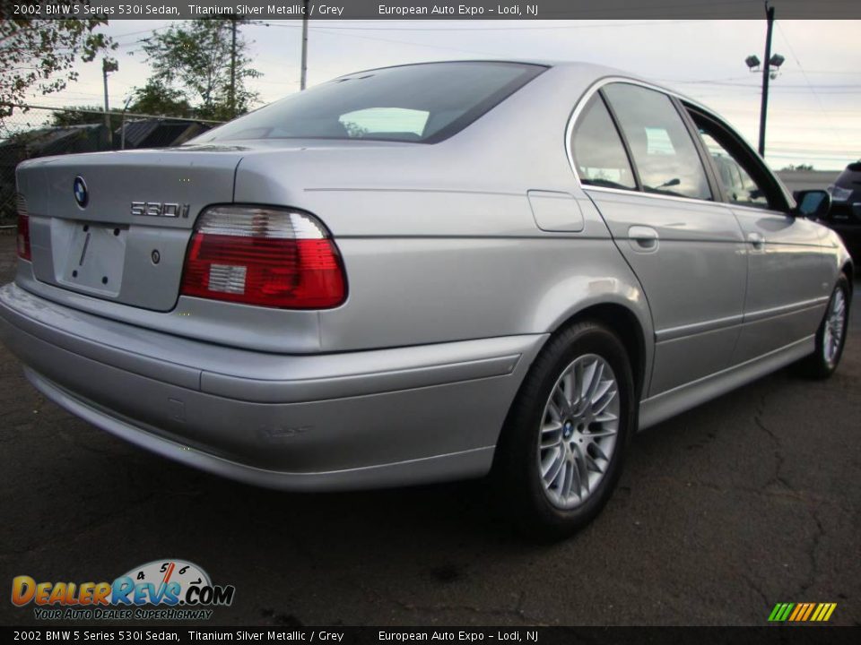 2002 BMW 5 Series 530i Sedan Titanium Silver Metallic / Grey Photo #4