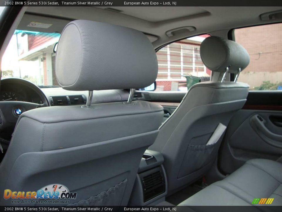 2002 BMW 5 Series 530i Sedan Titanium Silver Metallic / Grey Photo #7