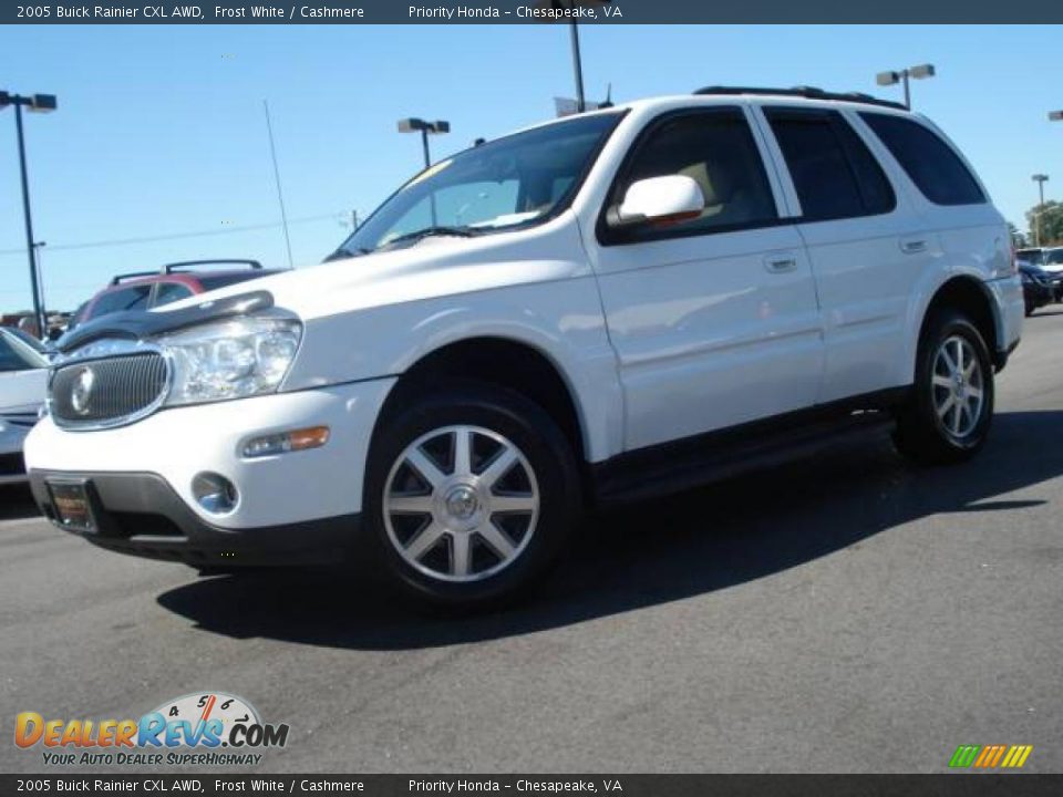 2005 Buick Rainier CXL AWD Frost White / Cashmere Photo #2