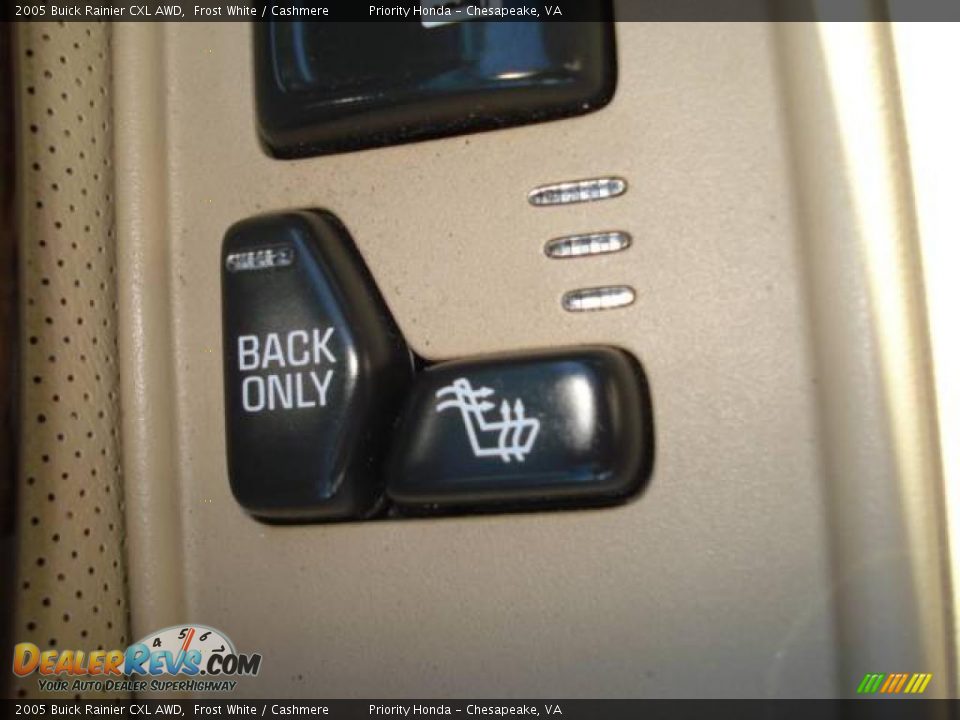 2005 Buick Rainier CXL AWD Frost White / Cashmere Photo #16
