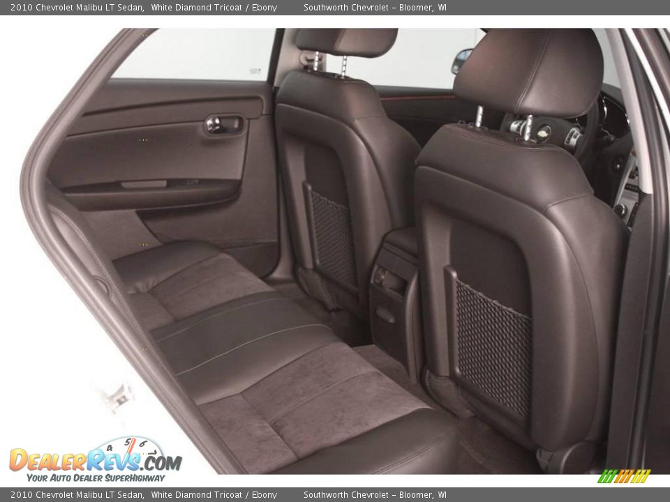 2010 Chevrolet Malibu LT Sedan White Diamond Tricoat / Ebony Photo #6