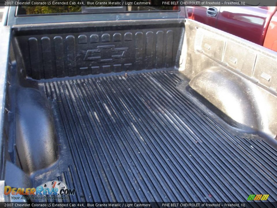 2007 Chevrolet Colorado LS Extended Cab 4x4 Blue Granite Metallic / Light Cashmere Photo #6