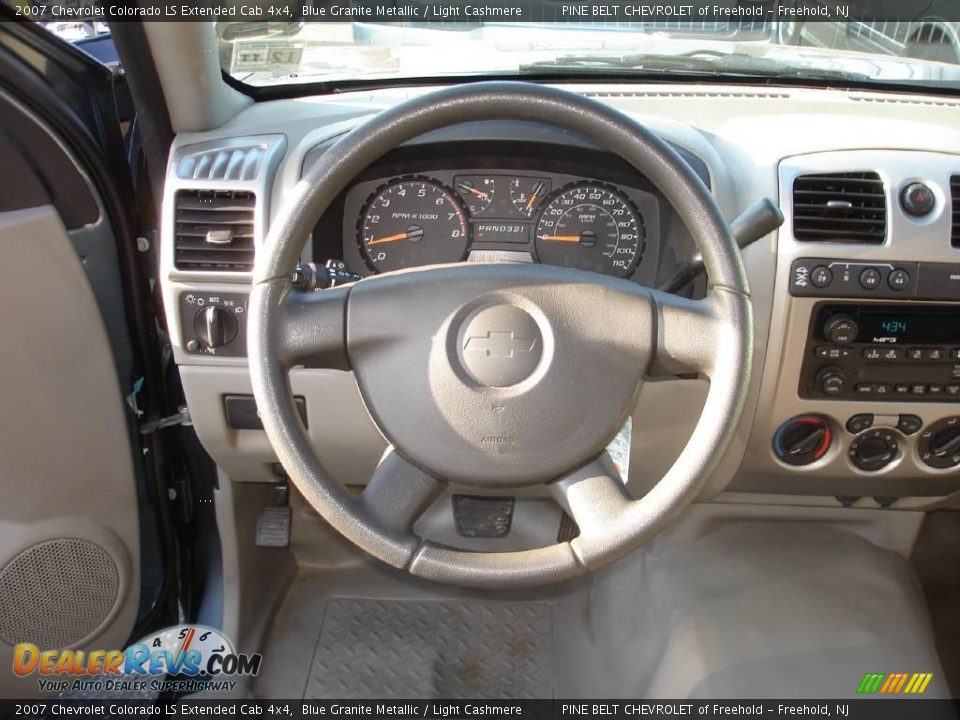 2007 Chevrolet Colorado LS Extended Cab 4x4 Blue Granite Metallic / Light Cashmere Photo #11