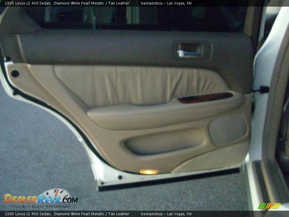 1995 Lexus LS 400 Sedan Diamond White Pearl Metallic / Tan Leather Photo #32
