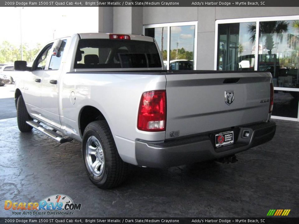 2009 Dodge Ram 1500 ST Quad Cab 4x4 Bright Silver Metallic / Dark Slate/Medium Graystone Photo #6