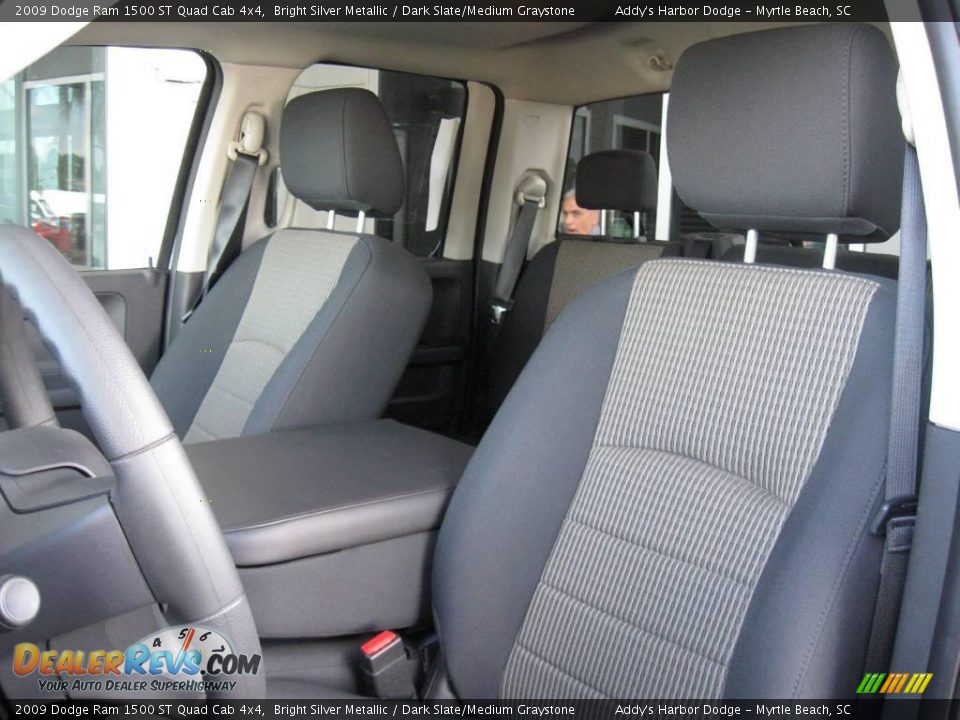 2009 Dodge Ram 1500 ST Quad Cab 4x4 Bright Silver Metallic / Dark Slate/Medium Graystone Photo #11