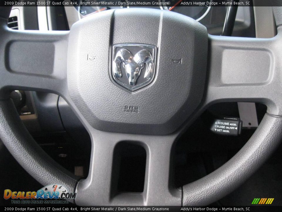 2009 Dodge Ram 1500 ST Quad Cab 4x4 Bright Silver Metallic / Dark Slate/Medium Graystone Photo #20