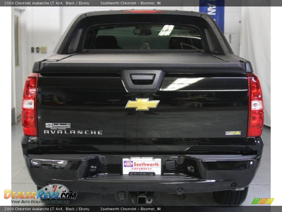2009 Chevrolet Avalanche LT 4x4 Black / Ebony Photo #3