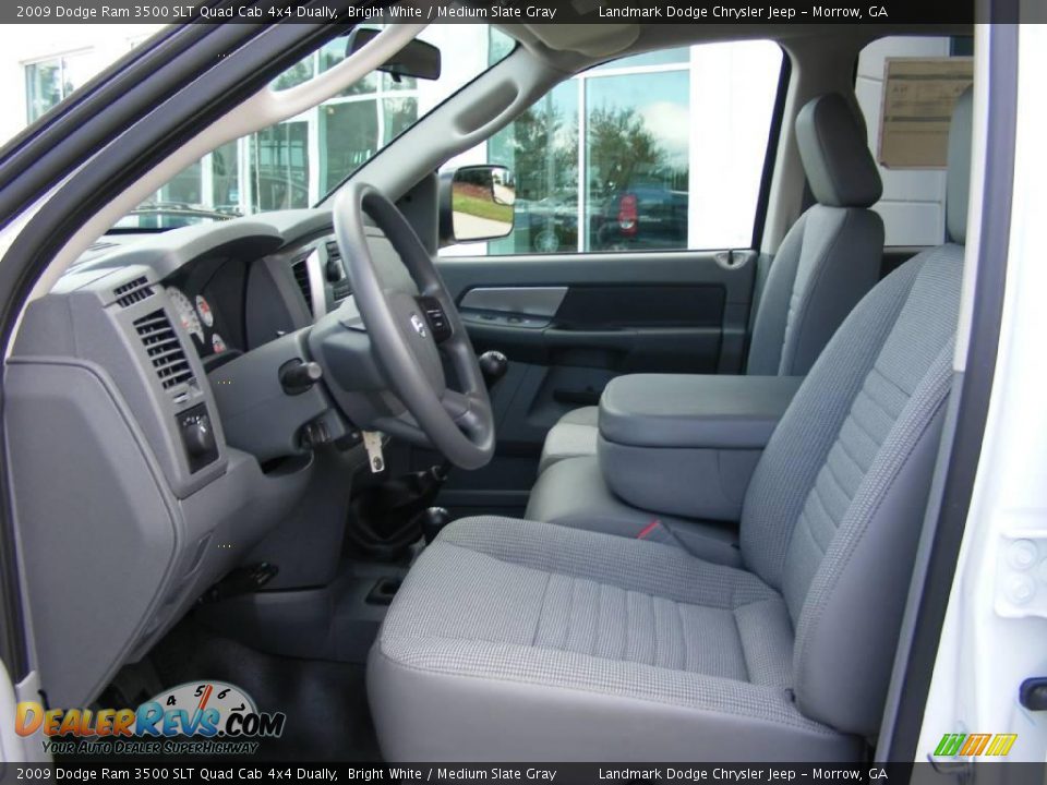 2009 Dodge Ram 3500 SLT Quad Cab 4x4 Dually Bright White / Medium Slate Gray Photo #13