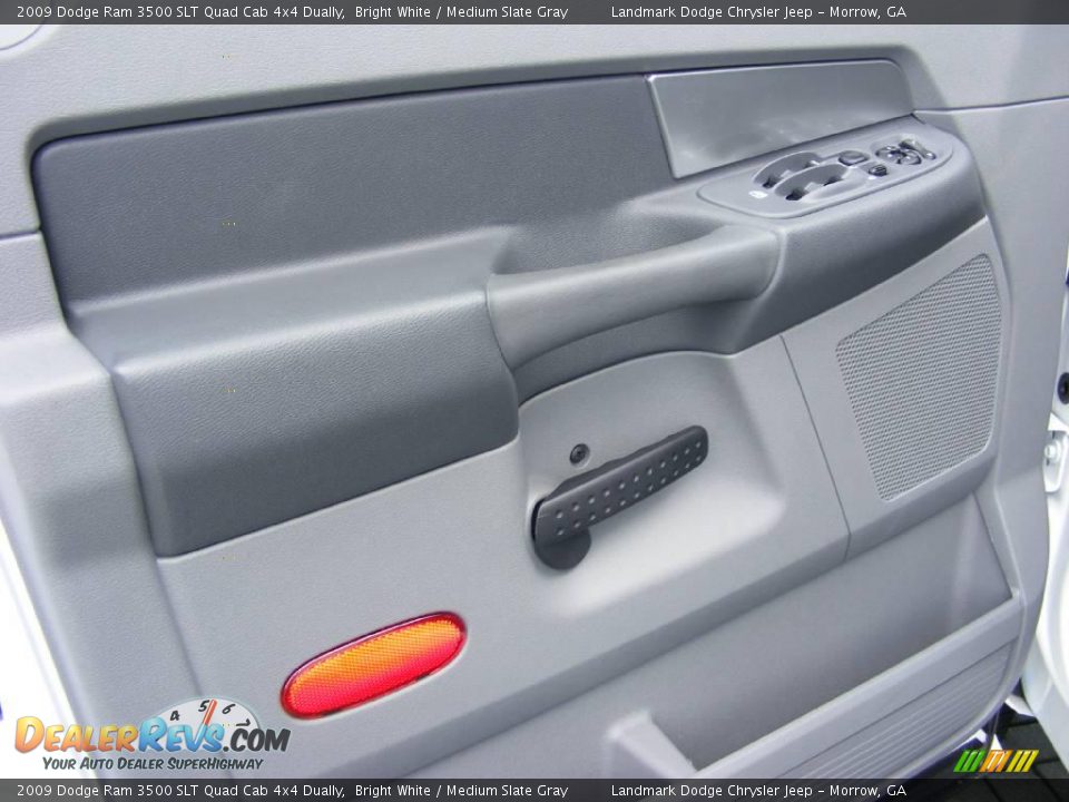 2009 Dodge Ram 3500 SLT Quad Cab 4x4 Dually Bright White / Medium Slate Gray Photo #14
