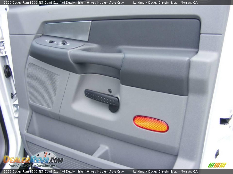 2009 Dodge Ram 3500 SLT Quad Cab 4x4 Dually Bright White / Medium Slate Gray Photo #20