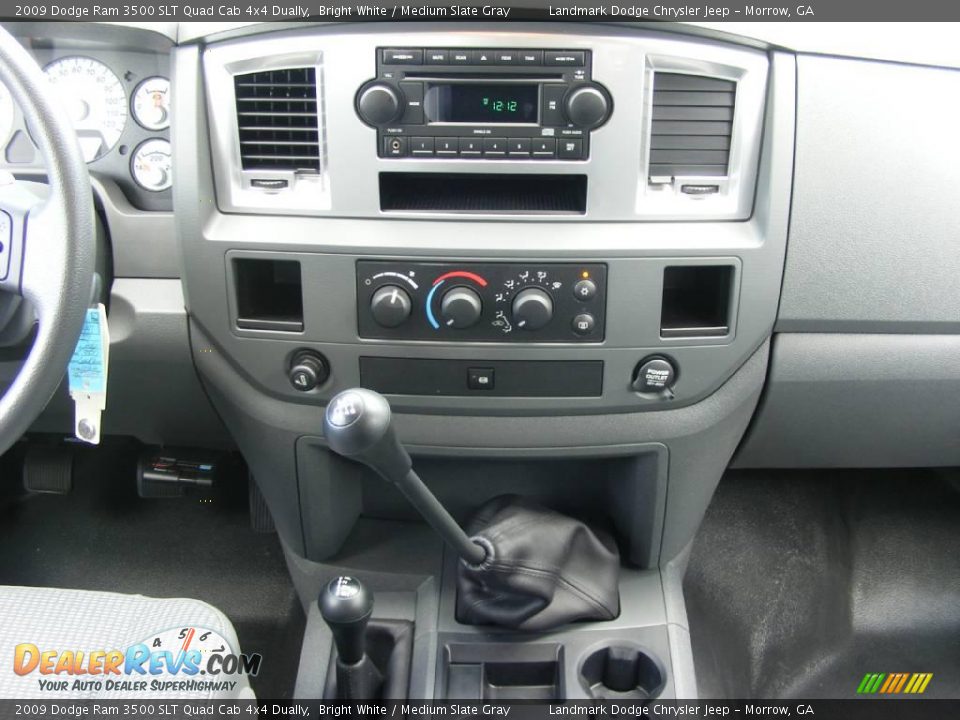 2009 Dodge Ram 3500 SLT Quad Cab 4x4 Dually Bright White / Medium Slate Gray Photo #22