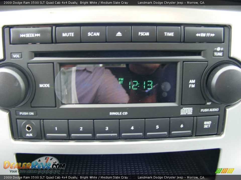 2009 Dodge Ram 3500 SLT Quad Cab 4x4 Dually Bright White / Medium Slate Gray Photo #25