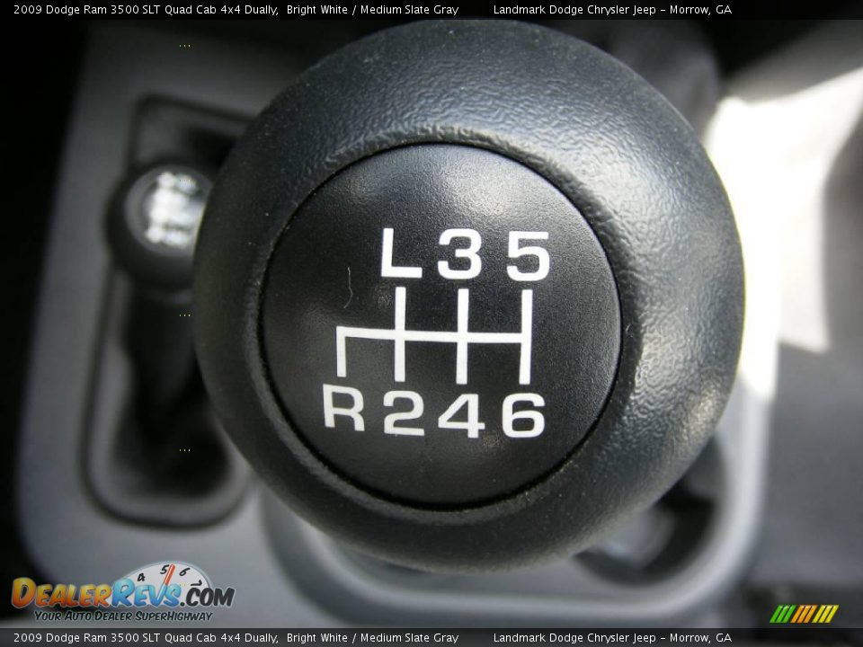 2009 Dodge Ram 3500 SLT Quad Cab 4x4 Dually Bright White / Medium Slate Gray Photo #27