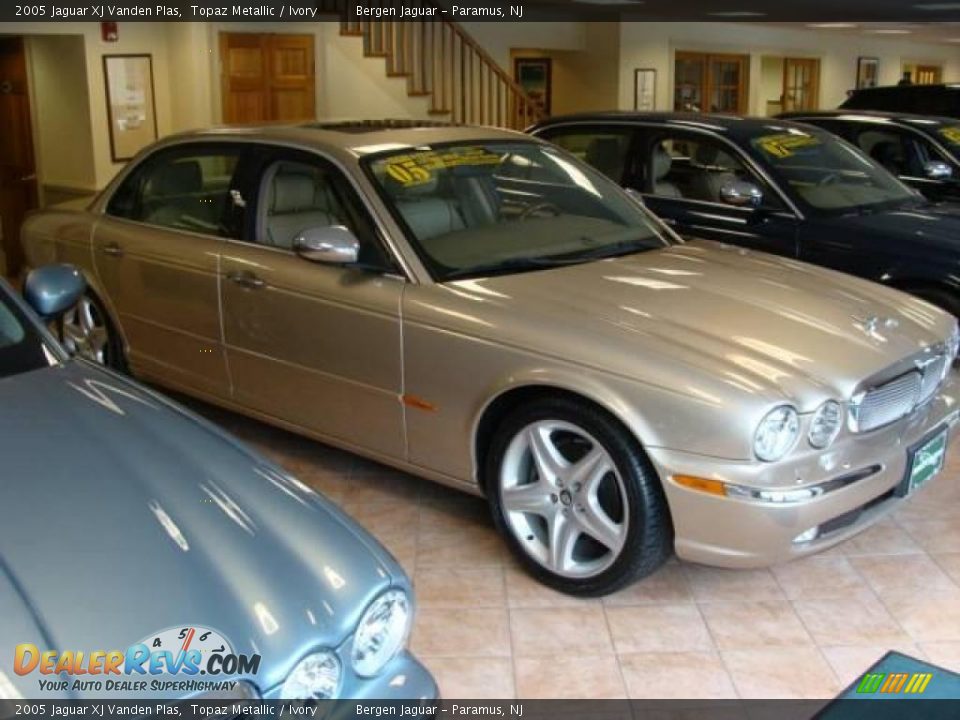 2005 Jaguar XJ Vanden Plas Topaz Metallic / Ivory Photo #1