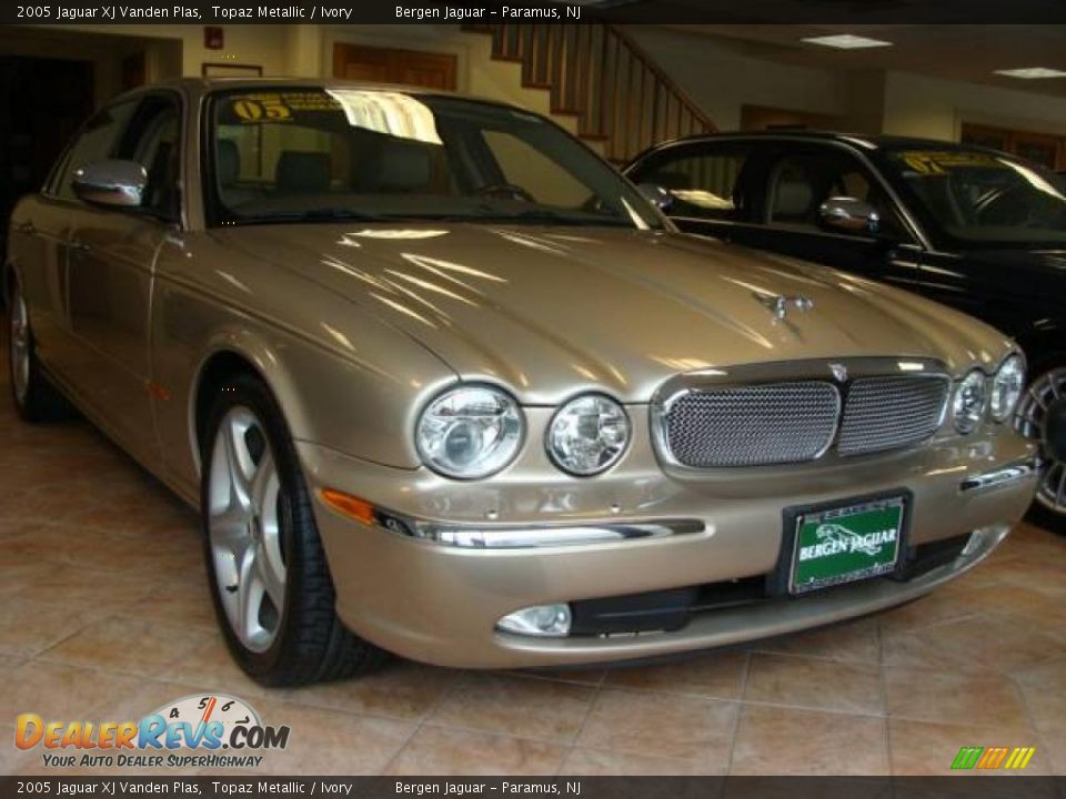 2005 Jaguar XJ Vanden Plas Topaz Metallic / Ivory Photo #2