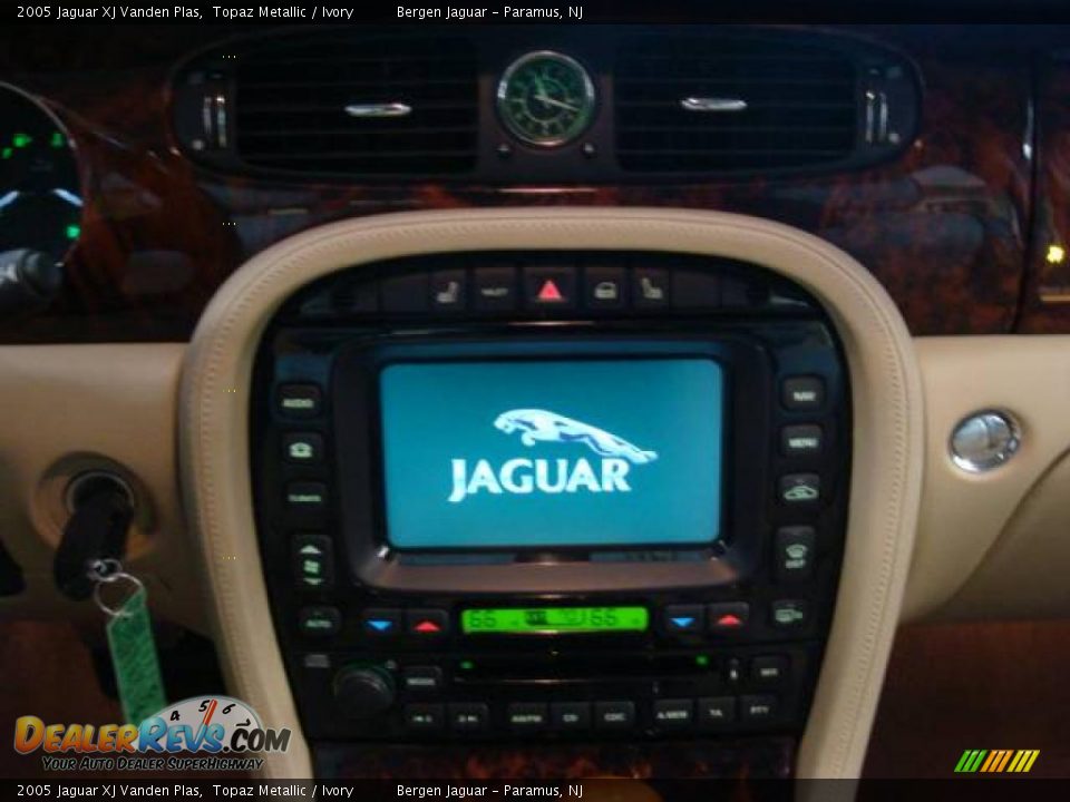 2005 Jaguar XJ Vanden Plas Topaz Metallic / Ivory Photo #11