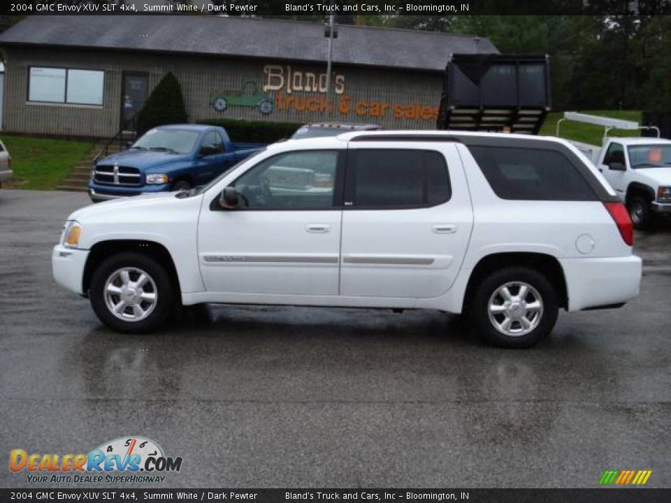 2004 GMC Envoy XUV SLT 4x4 Summit White / Dark Pewter Photo #2