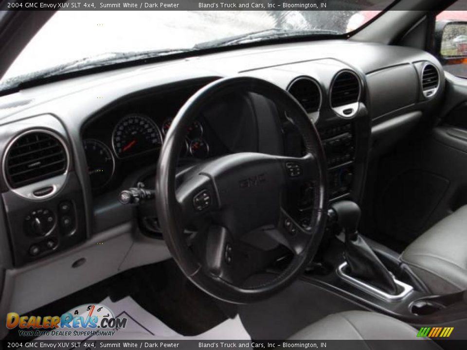 2004 GMC Envoy XUV SLT 4x4 Summit White / Dark Pewter Photo #17