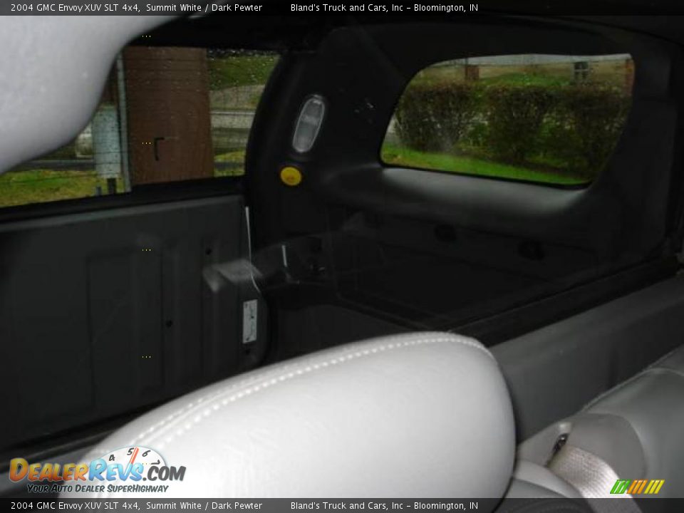 2004 GMC Envoy XUV SLT 4x4 Summit White / Dark Pewter Photo #19