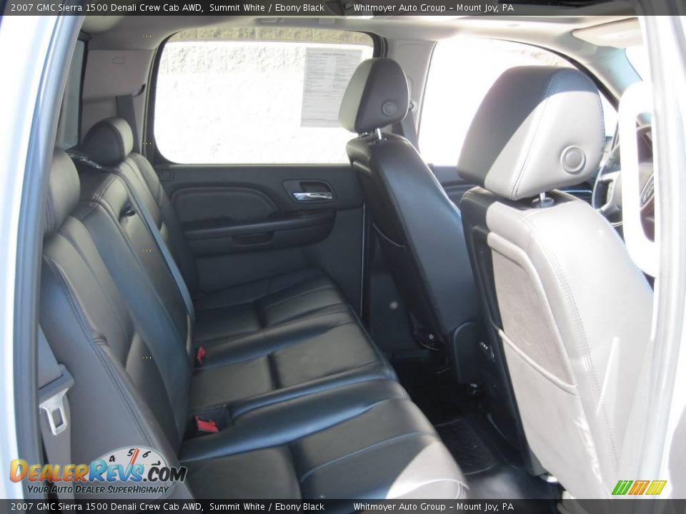 2007 GMC Sierra 1500 Denali Crew Cab AWD Summit White / Ebony Black Photo #8