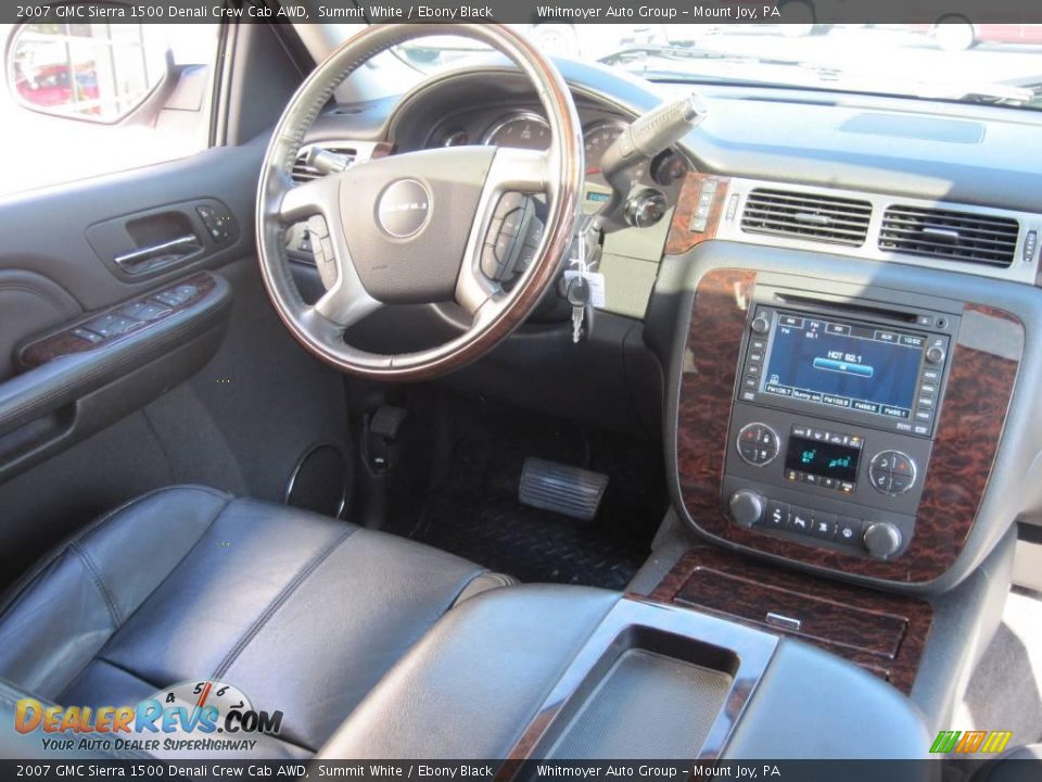 2007 GMC Sierra 1500 Denali Crew Cab AWD Summit White / Ebony Black Photo #9
