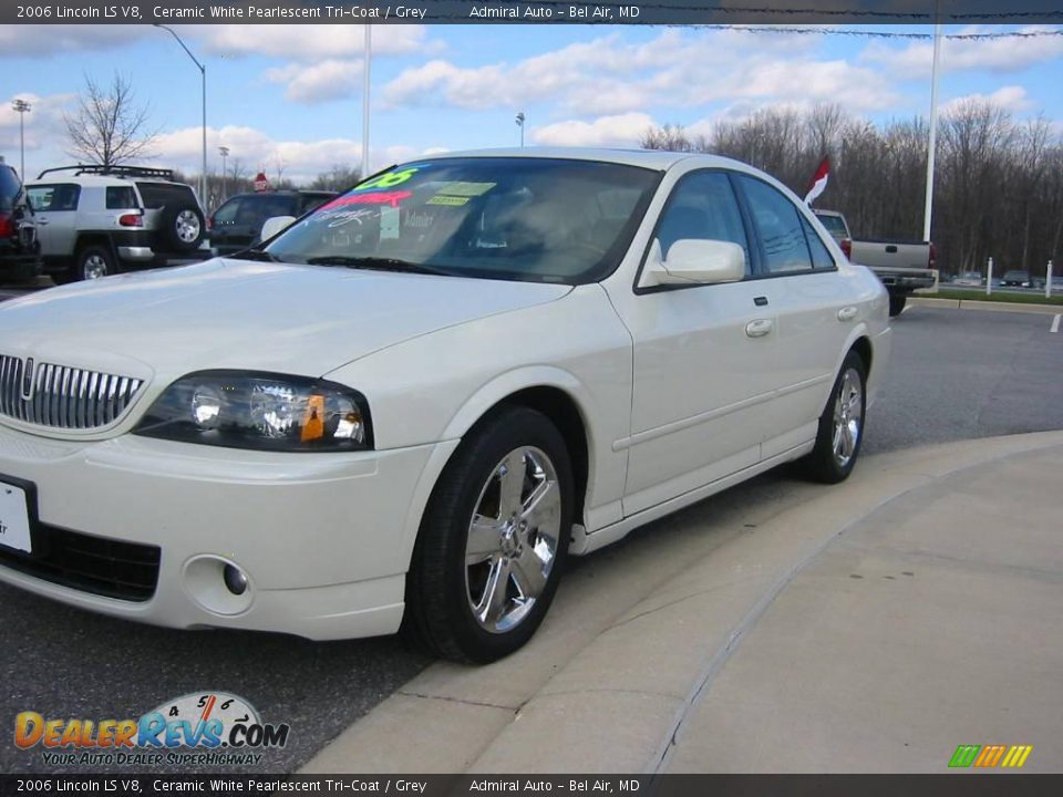 2006 Lincoln LS V8 Ceramic White Pearlescent Tri-Coat / Grey Photo #2
