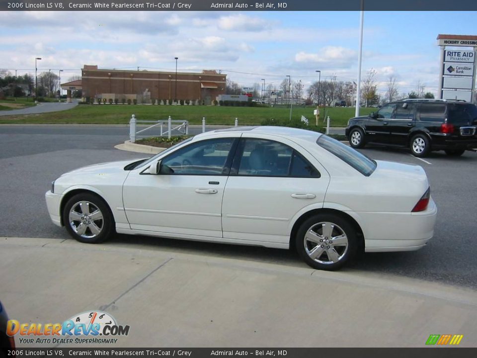 2006 Lincoln LS V8 Ceramic White Pearlescent Tri-Coat / Grey Photo #3