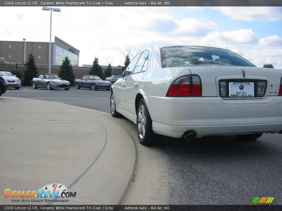 2006 Lincoln LS V8 Ceramic White Pearlescent Tri-Coat / Grey Photo #4