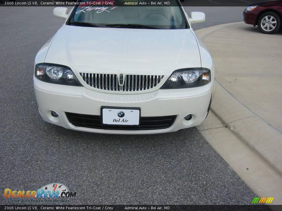 2006 Lincoln LS V8 Ceramic White Pearlescent Tri-Coat / Grey Photo #10