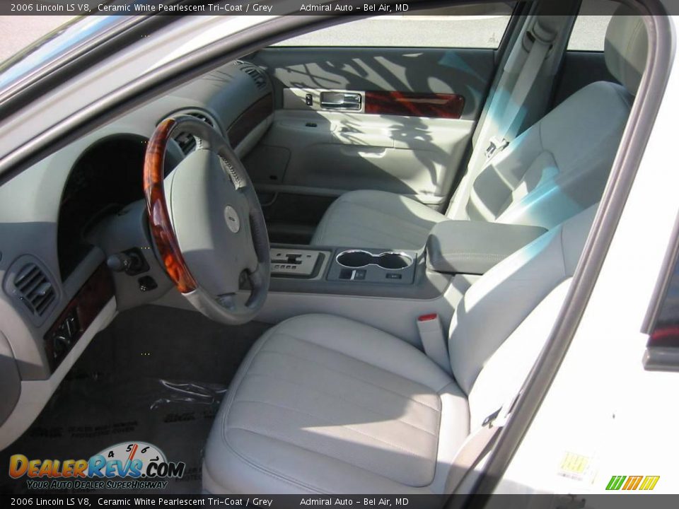 2006 Lincoln LS V8 Ceramic White Pearlescent Tri-Coat / Grey Photo #16