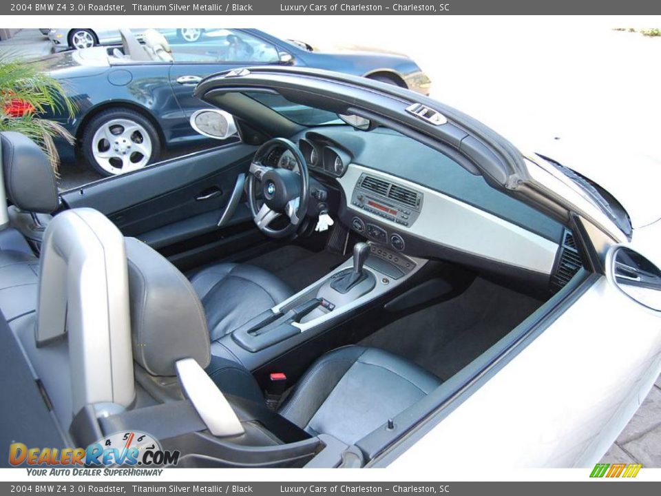 2004 BMW Z4 3.0i Roadster Titanium Silver Metallic / Black Photo #9