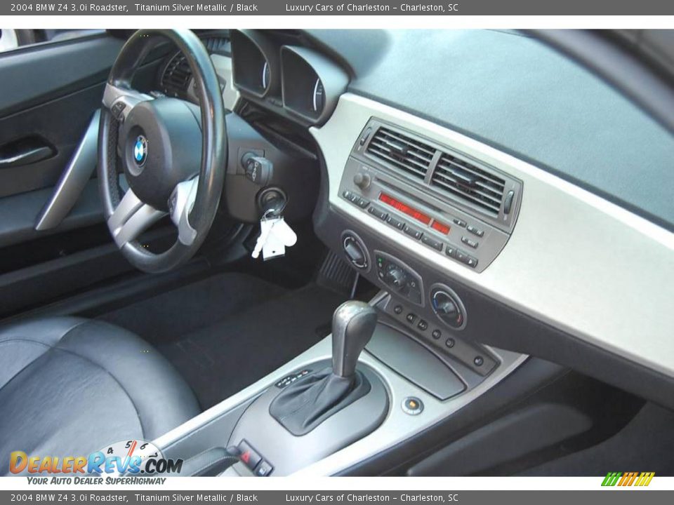 2004 BMW Z4 3.0i Roadster Titanium Silver Metallic / Black Photo #10