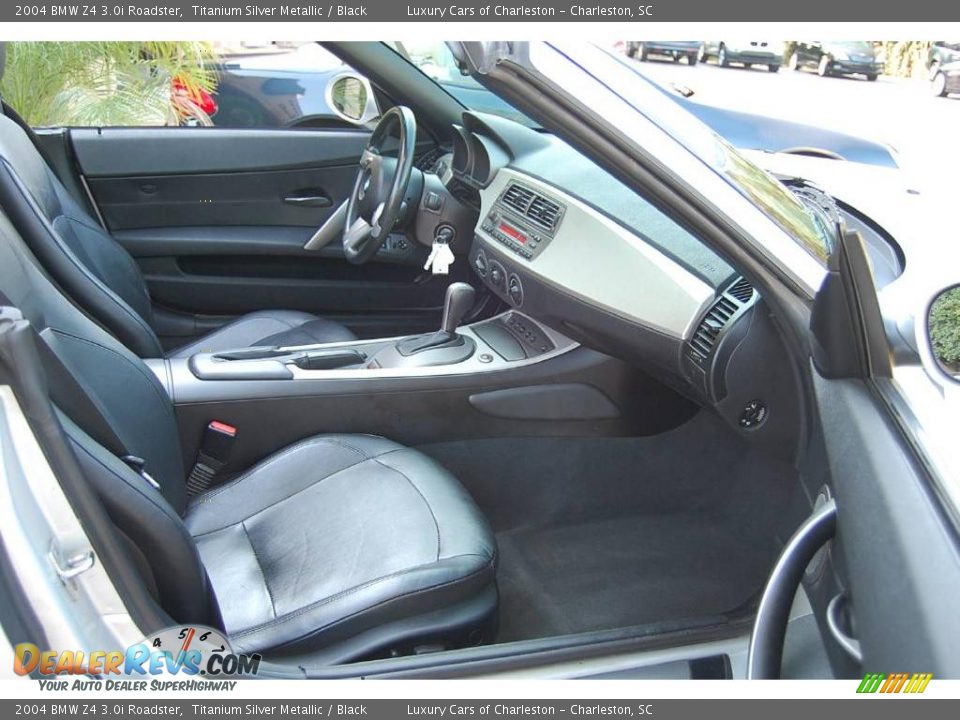 2004 BMW Z4 3.0i Roadster Titanium Silver Metallic / Black Photo #11