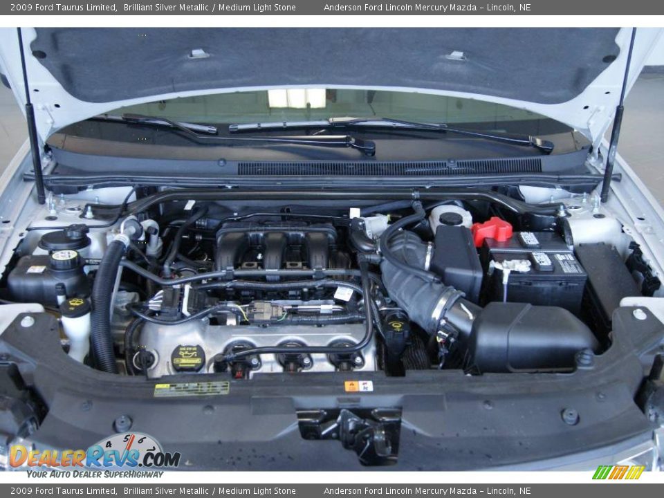 2009 Ford Taurus Limited Brilliant Silver Metallic / Medium Light Stone Photo #10
