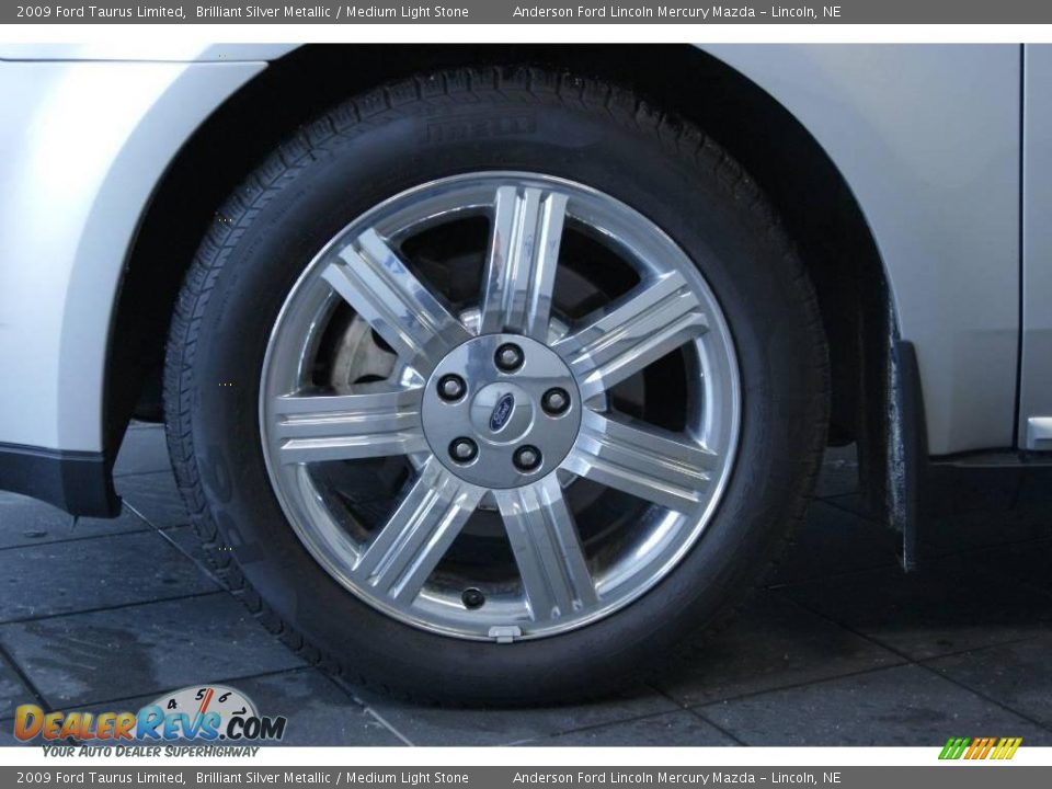 2009 Ford Taurus Limited Brilliant Silver Metallic / Medium Light Stone Photo #11