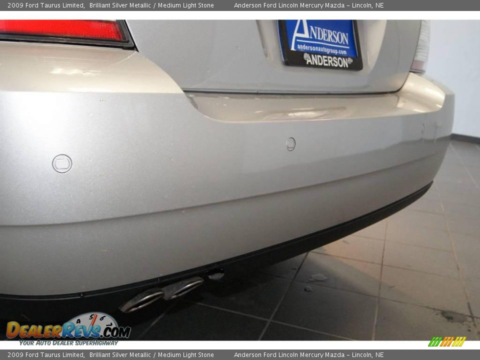2009 Ford Taurus Limited Brilliant Silver Metallic / Medium Light Stone Photo #24
