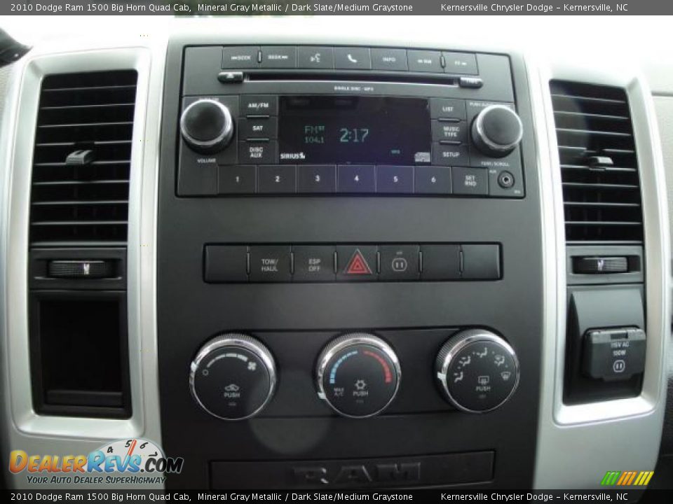 2010 Dodge Ram 1500 Big Horn Quad Cab Mineral Gray Metallic / Dark Slate/Medium Graystone Photo #17