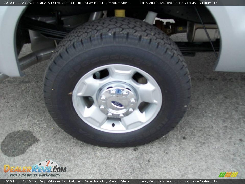 2010 Ford F250 Super Duty FX4 Crew Cab 4x4 Ingot Silver Metallic / Medium Stone Photo #7