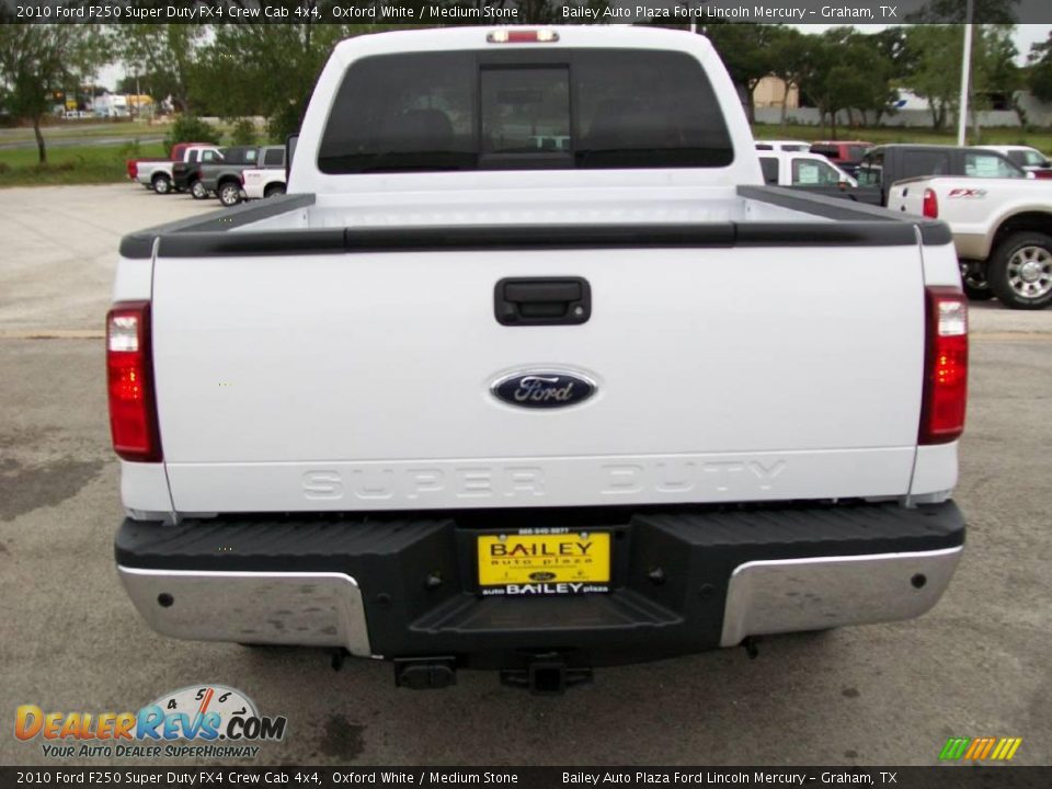 2010 Ford F250 Super Duty FX4 Crew Cab 4x4 Oxford White / Medium Stone Photo #5
