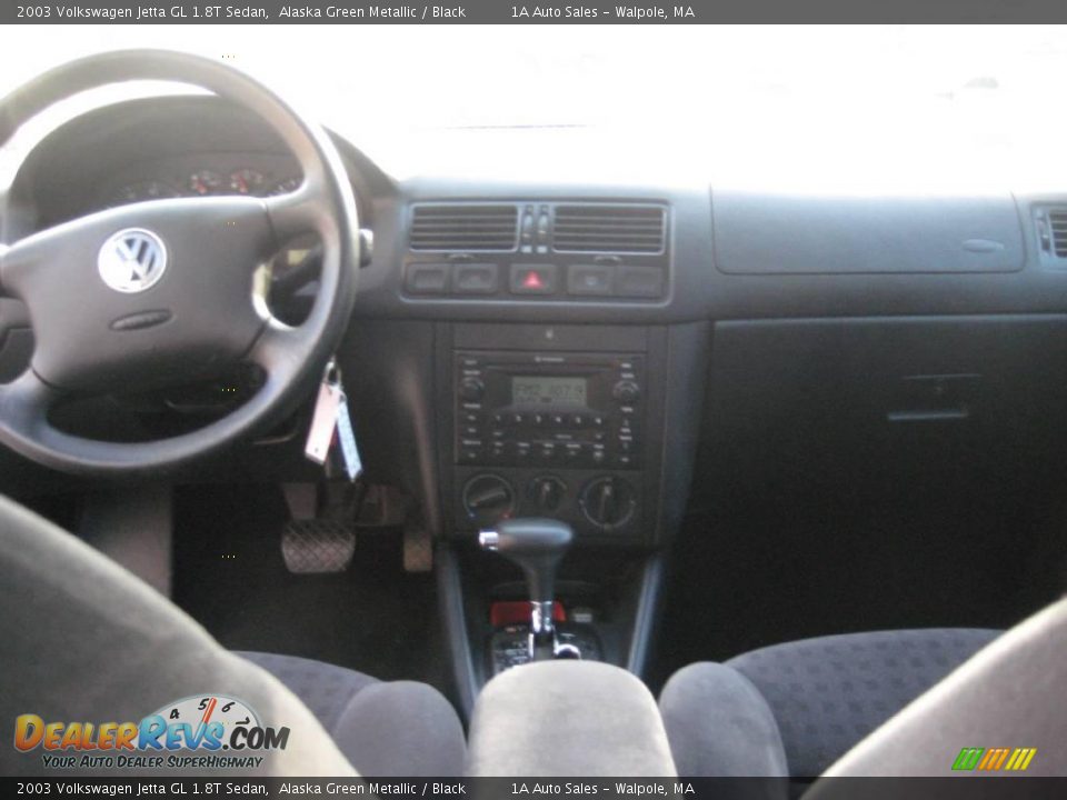 2003 Volkswagen Jetta GL 1.8T Sedan Alaska Green Metallic / Black Photo #5