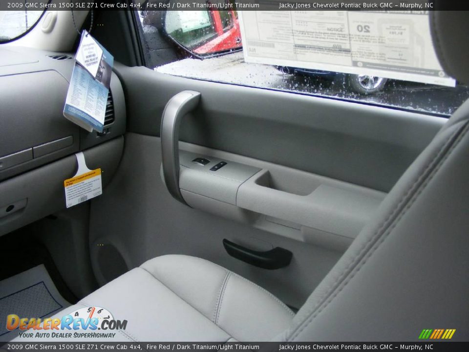 2009 GMC Sierra 1500 SLE Z71 Crew Cab 4x4 Fire Red / Dark Titanium/Light Titanium Photo #16